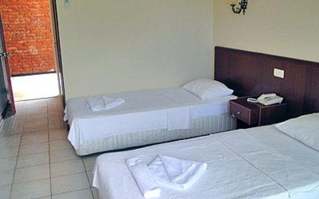 Feronia Hills Hotel