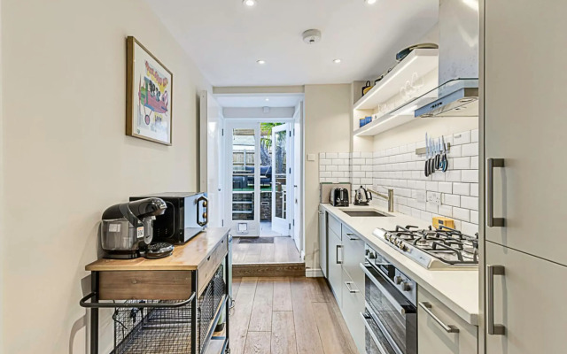 Clapham Oasis: 1 Bedroom, Sauna, Garden Retreat