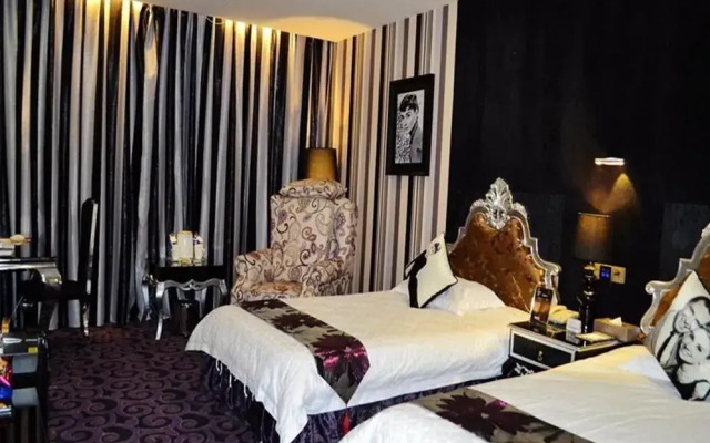 Victoria Hotel