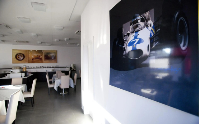Hotel Maranello Village