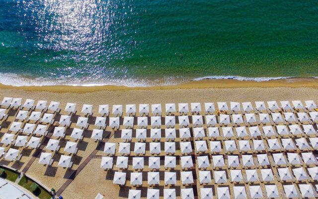 Отель Bomo Tosca Beach