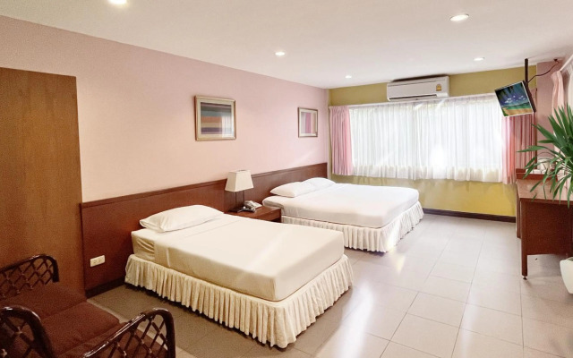 Birds and Bees Resort