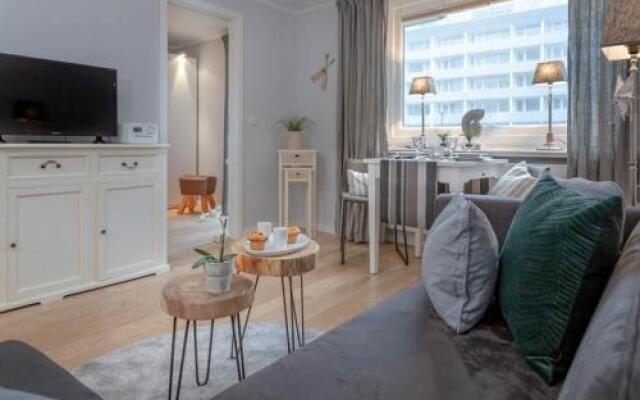 Bom 54 Ocean Point 2