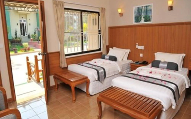 Royal Green Hotel