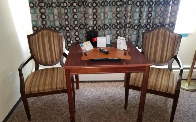 Red Carpet Inn Rochester