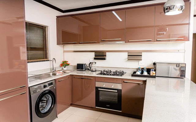 Moonpopson Luxury Apartments, Fourways, Sandton