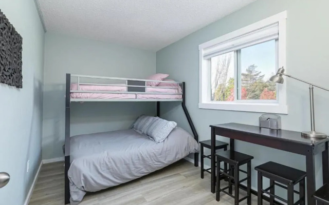 The Alpine - Central Collingwood Condo