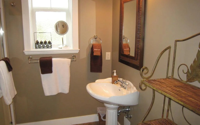 Yellow Rose Bed & Breakfast