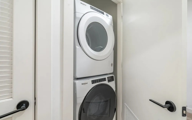 Hyve - Southern Comfort - Walk to Broadway