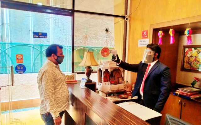 OYO 17243 Hotel Celebration Inn