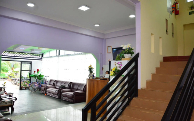 Hotel 99