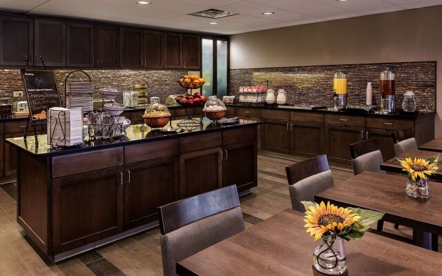 Homewood Suites by Hilton Buffalo Airport