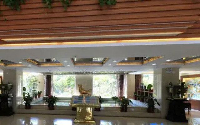 Senmiao Holiday Hotel