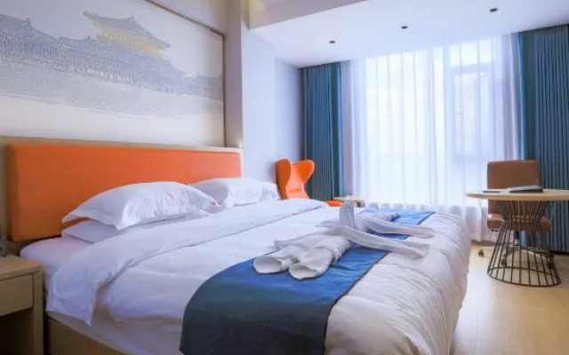 Chuxiong Longyu Hotel (Traditional Chinese Medicine Hospital Store）)