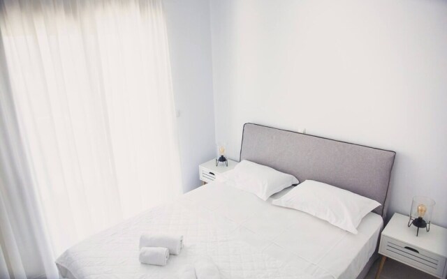 Starlight Villa Guro - 4bd, 4ba, 4min To Beach