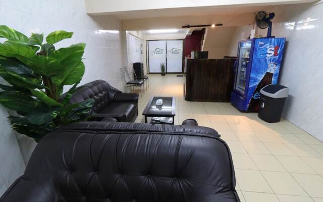 Yaya Guesthouse - Hostel