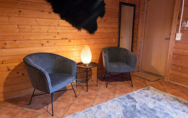 Farmhotel Efstidalur