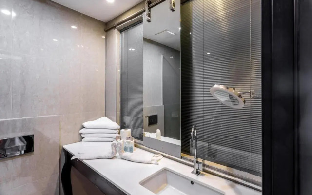 Daria- Authentic Israeli Experience