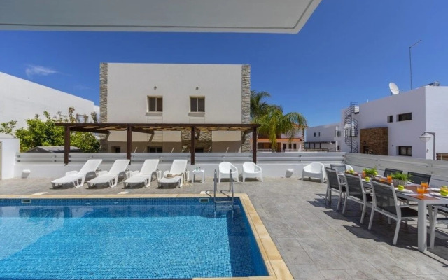 Protaras Sunrise Beach Villa