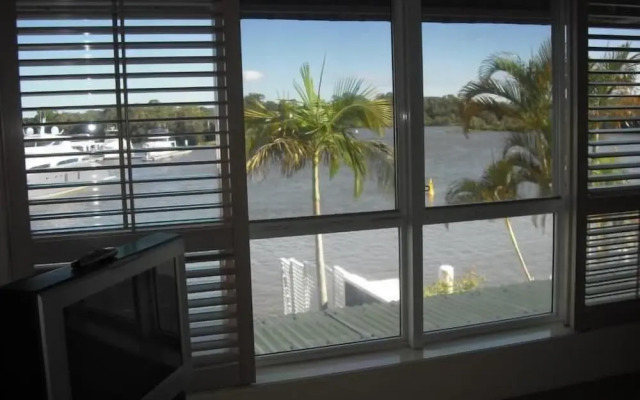 Sanctuary Cove Villas