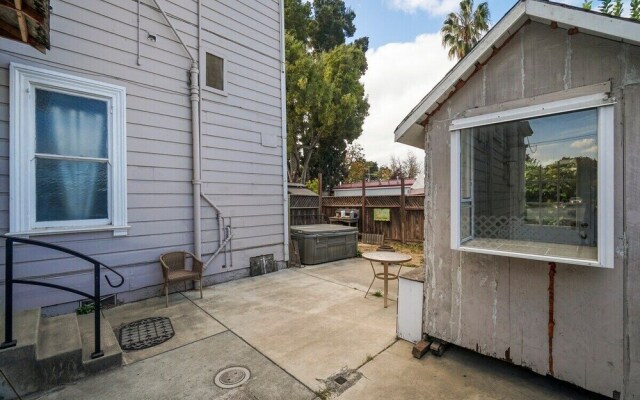 Sunny Studio Near Downtown San Jose