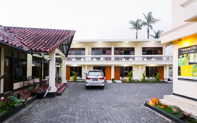 OYO 93136 Hotel Santo Djaya 2