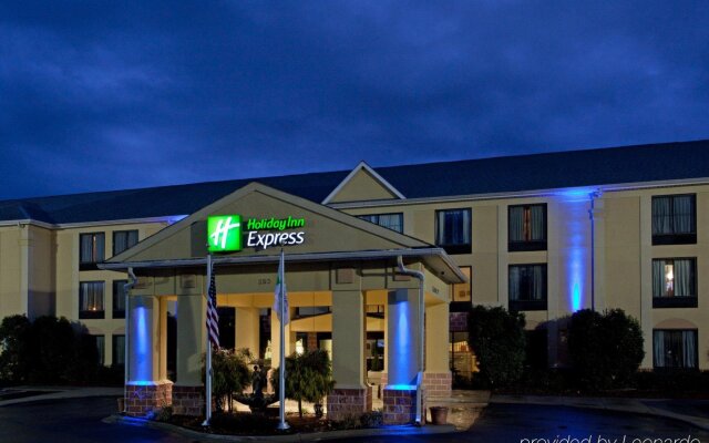 Holiday Inn Express Charlotte Belmont Airport, an IHG Hotel