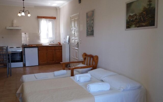 Athineos Apartments