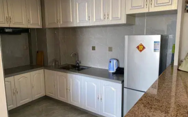 Zhuanghe Youjia Apartment