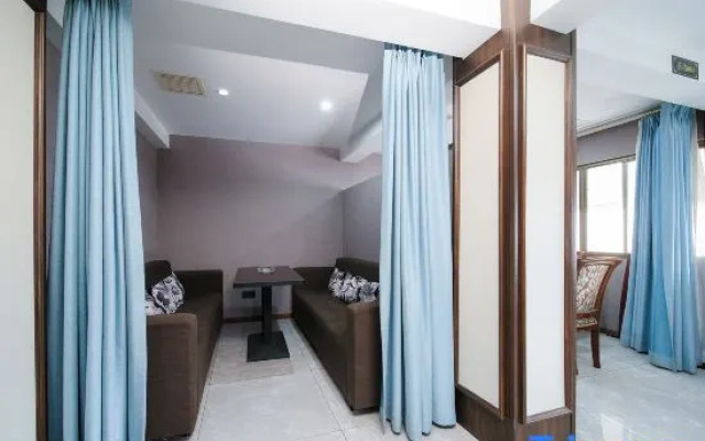 Ruixi International Hotel (Guang'an Railway Station Branch)