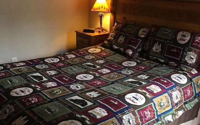 The Lodge at Lazy Bear Retreat