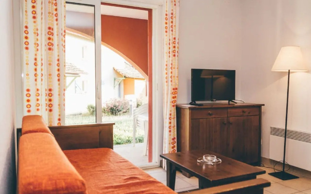 Beautiful Apartment With Shared Pool in Prayssac