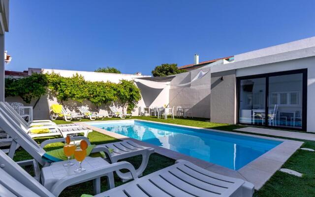 Ilheu 25 Peniche House