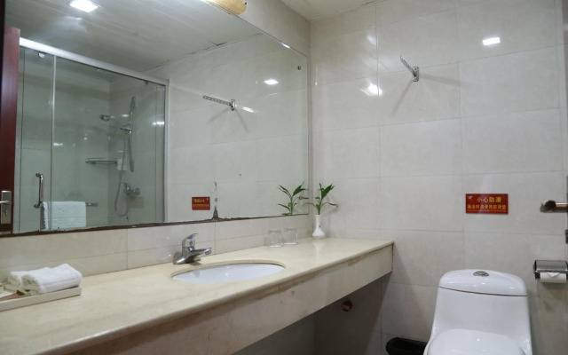 Pazhou Hotel