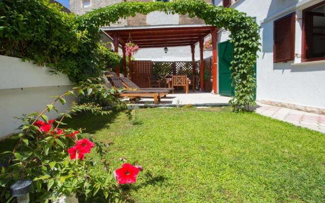 City Center Apartment Kadena