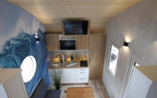Tiny Wave Tiny House auf dem Campingplatz Strandgut