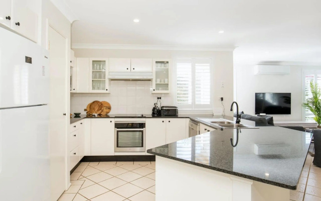 Delamere - Pet Friendly - 5 Mins Walk to Beach