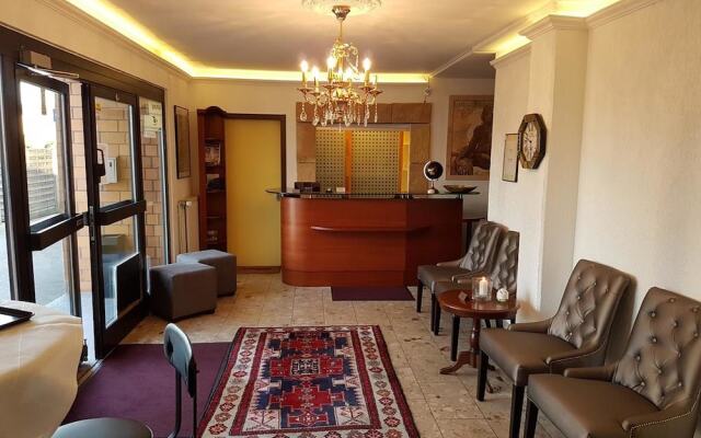 Hotel ARIS