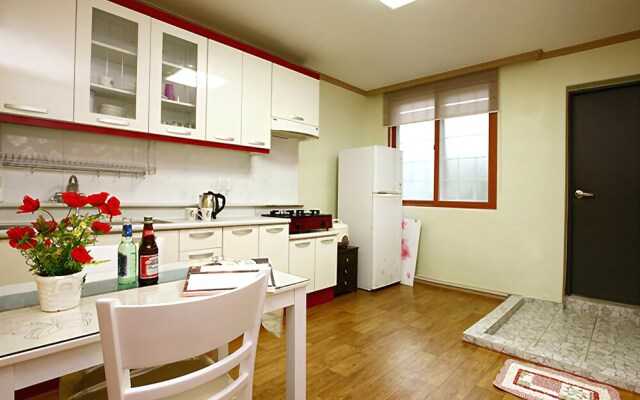 Pocheon Sanjeong Lake Travel Sketch Pension