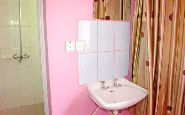 Laikipia Comfort Hotel