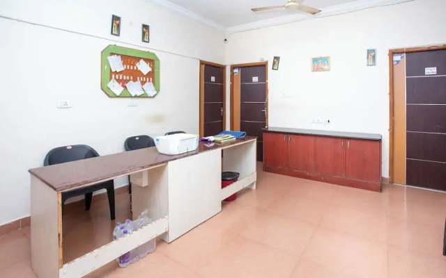 Stayz Inn La-Villa Pallikaranai