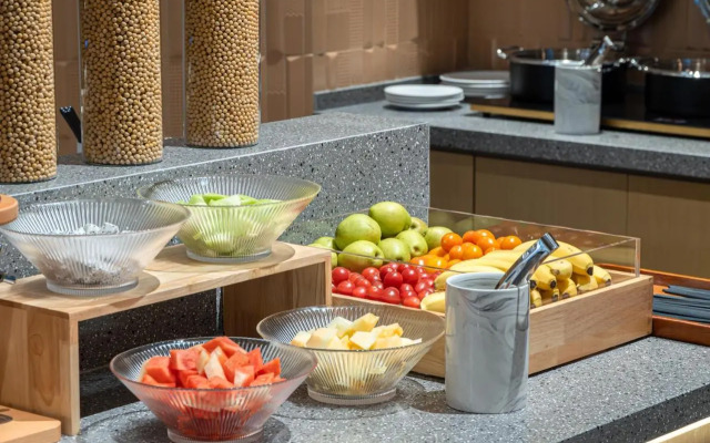Home Inn Plus Shanghai Wujiaochang