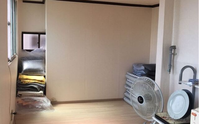 Backpack Season 2 Guesthouse - Hostel