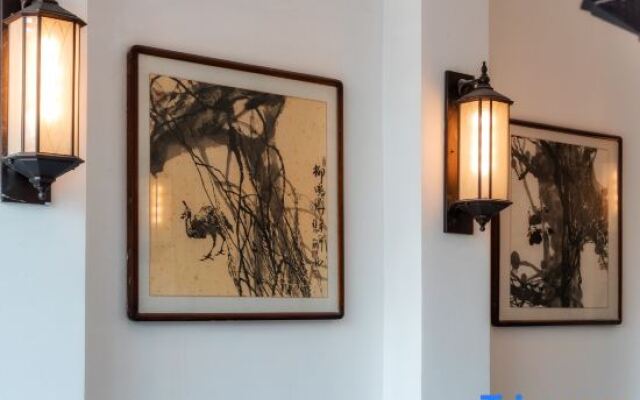 Yangzhou Huafang Fengqing Hotel