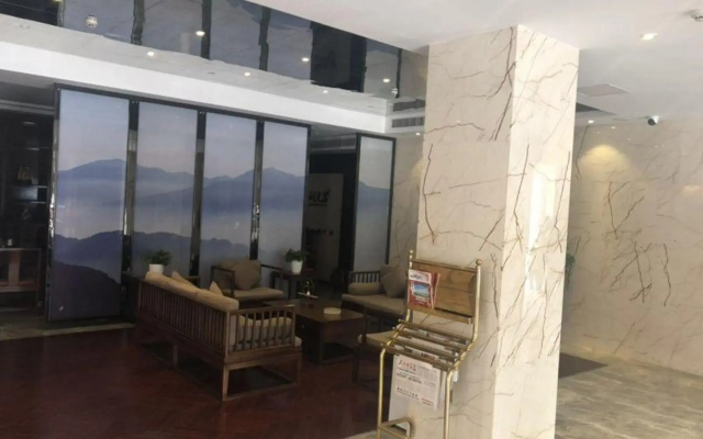Borrman Hotel (Xiangyang Daqing East Road Youyi)