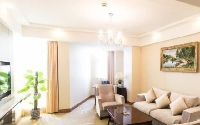 Huadong International Business Hotel