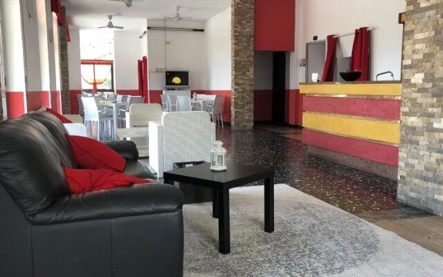 Hotel Monique