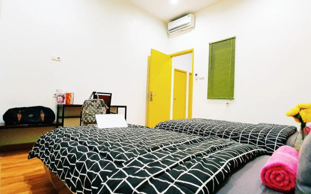 MADOR Malang Dorm Hostel
