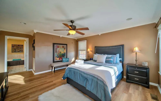 Sunset View 3 BDR Close to Downtown!