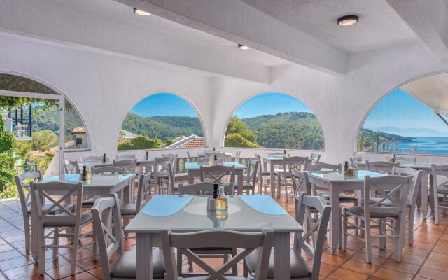 Adrina Beach Hotel